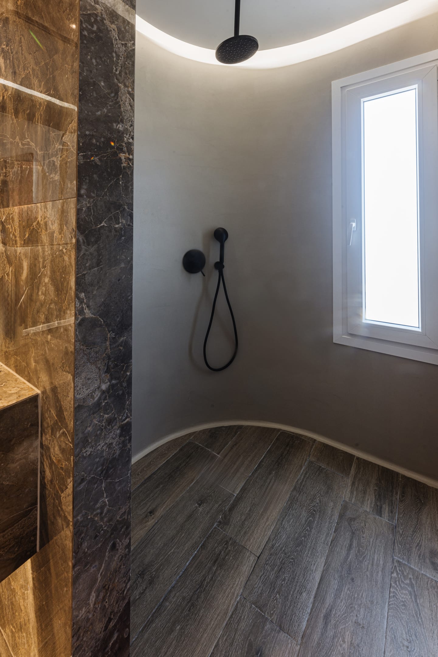 Luxury Suite with Private Jacuzzi