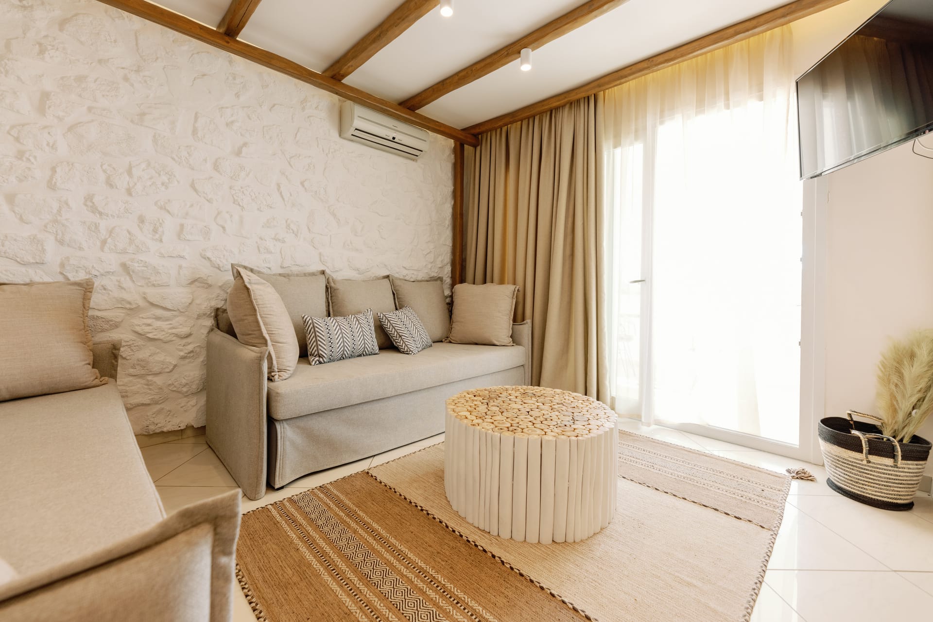 Prestige Suite with Private Jacuzzi