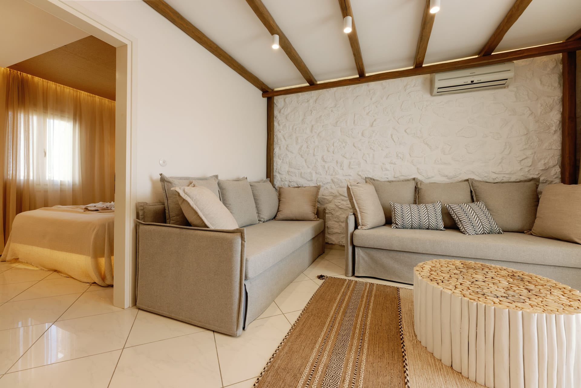 Prestige Suite with Private Jacuzzi