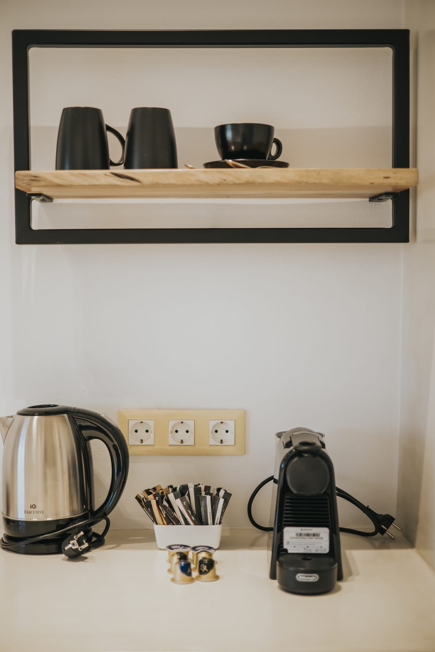 Signature Suite with Private Pool