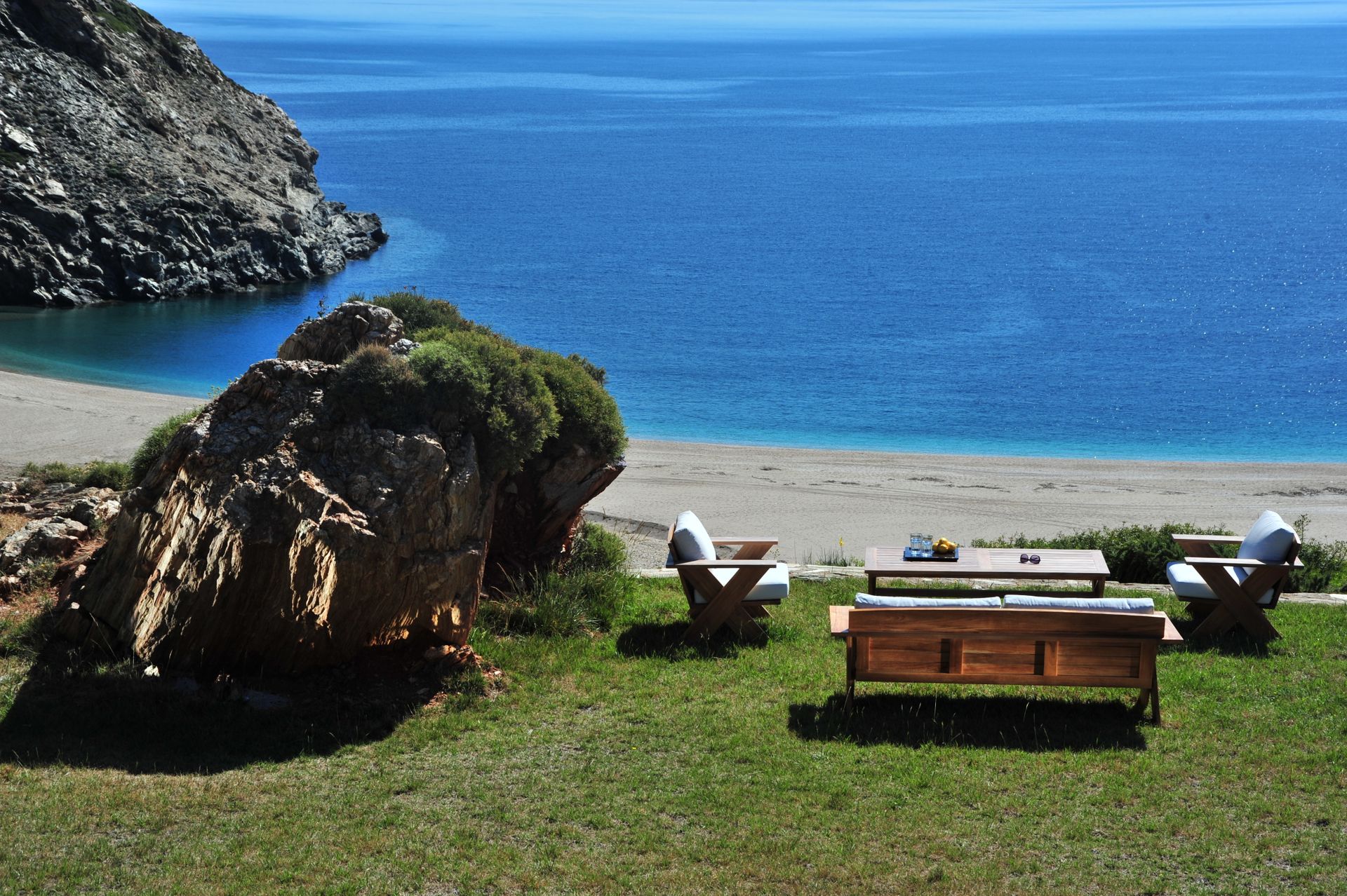 Junior Suite with Side Sea View