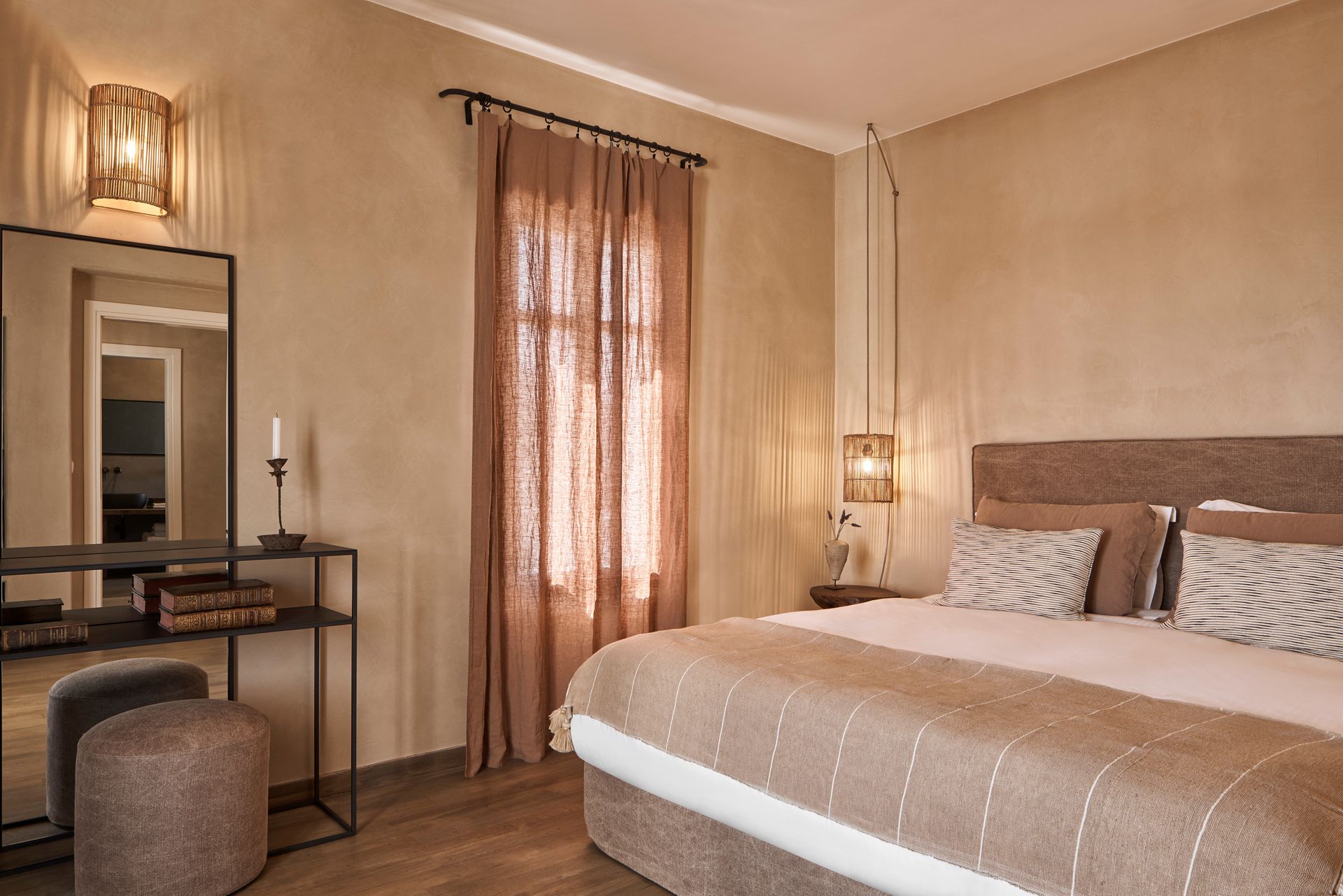 Elegant Villa with Private Pool &amp; Sea View