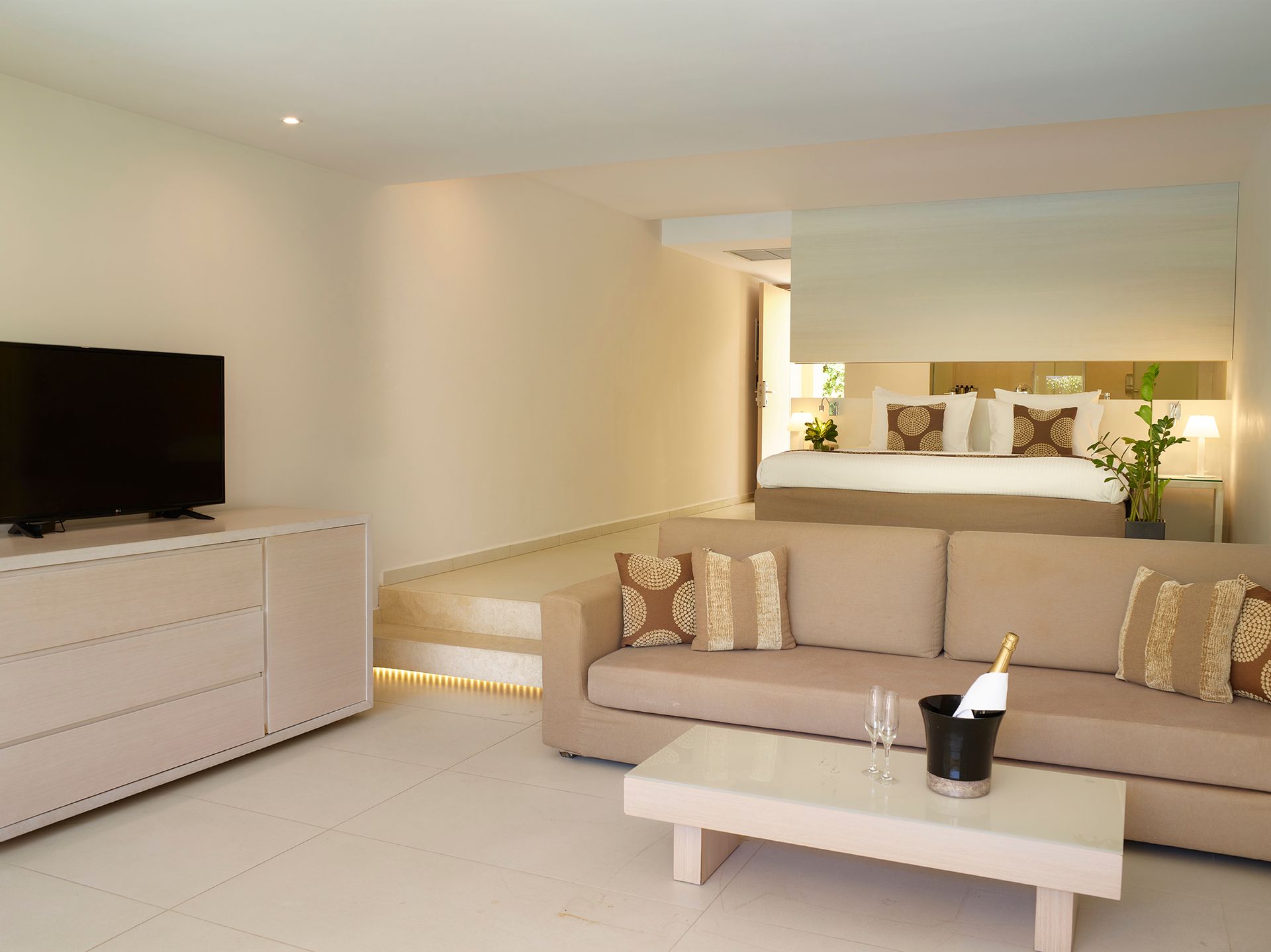 Grand Suite with Private Pool - 46m²