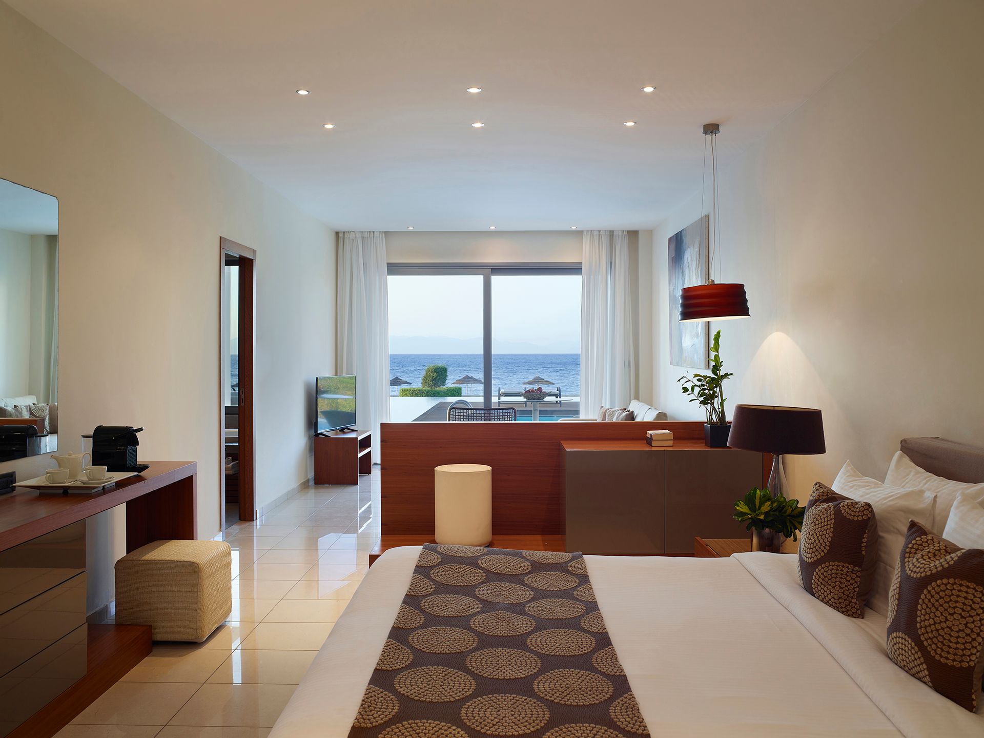 Beachfront Swim Up Sea View Grand Suite - 60m²