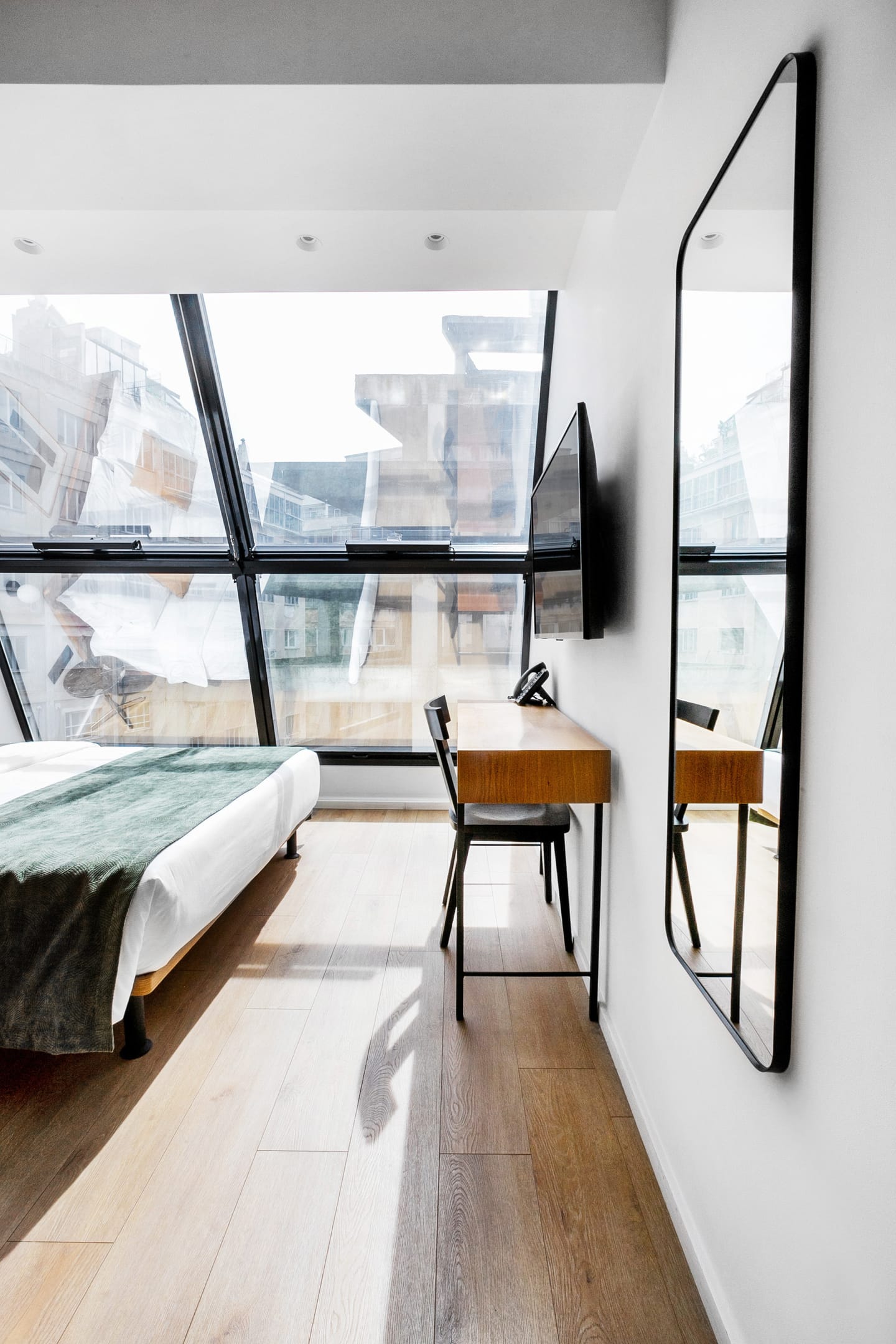 LOFT