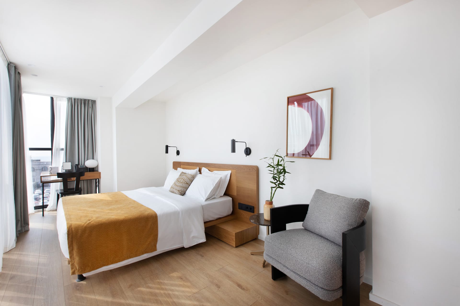 SIGNATURE SUITE