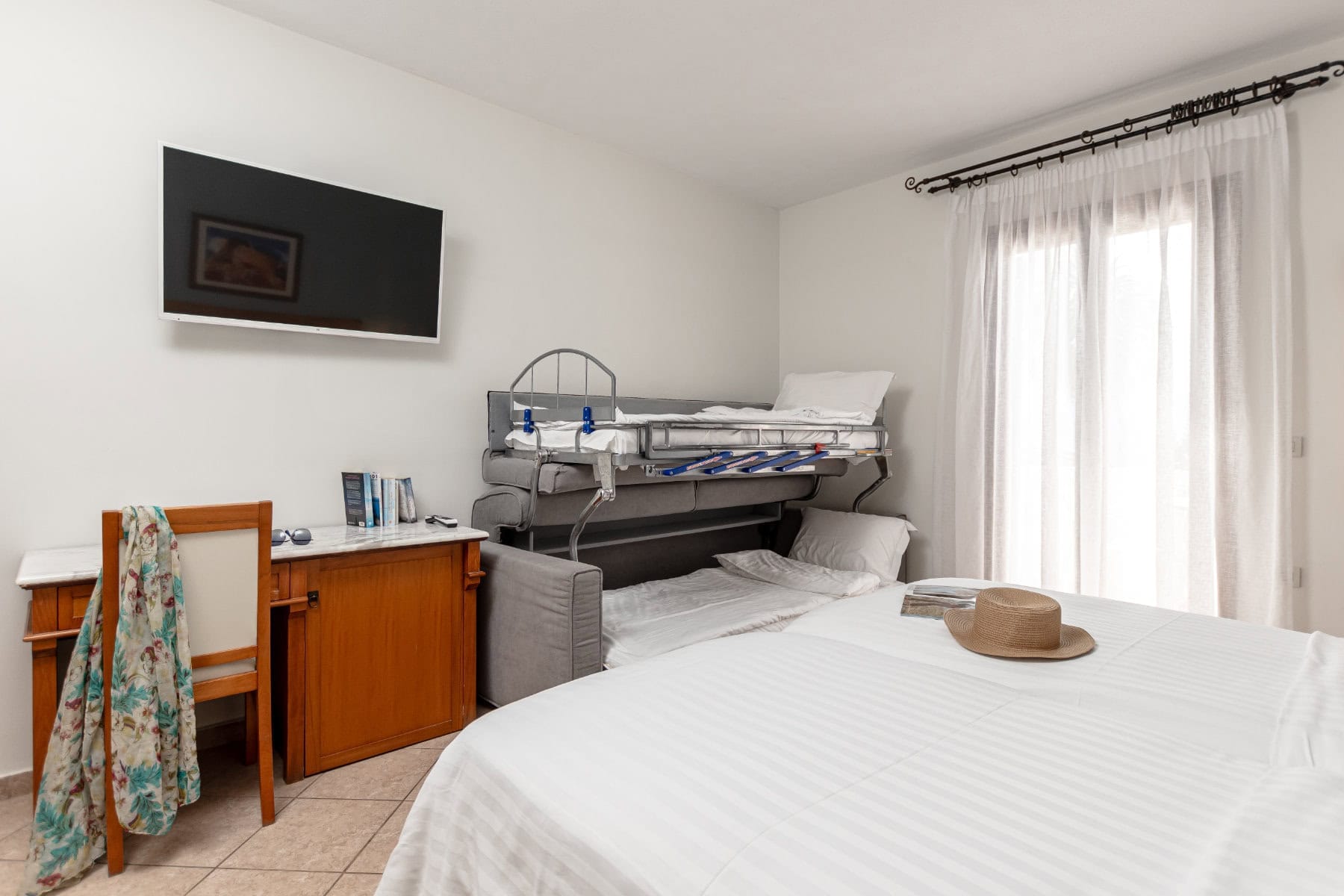 Comfort Family Room Garden view