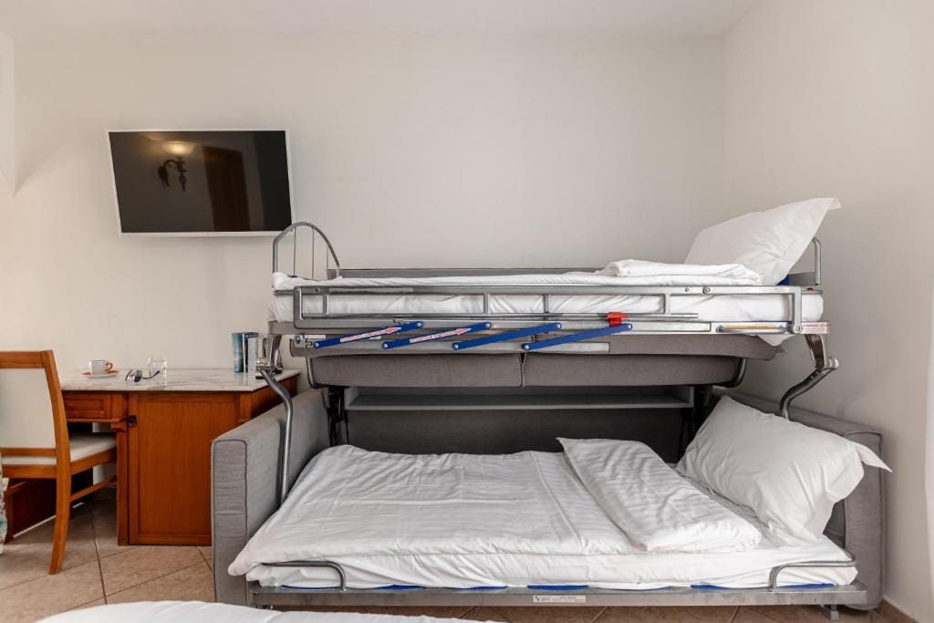 Comfort Family Room Garden view