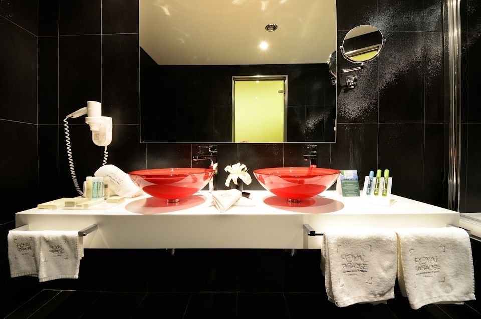 VIP Suite with Sea View and Outdoor Jacuzzi