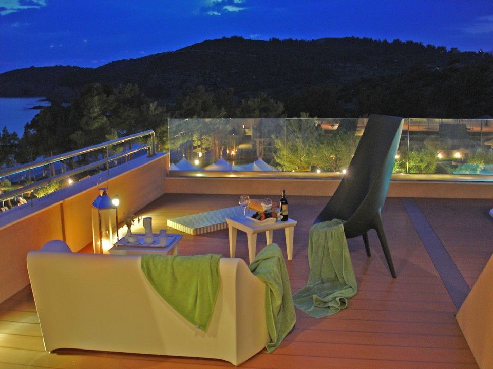 VIP Suite with Sea View and Outdoor Jacuzzi