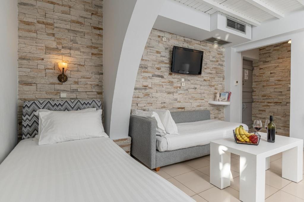 Family Room Garden view