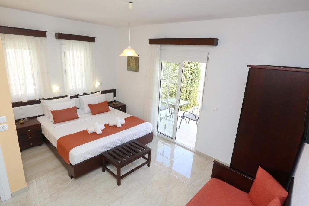 Magda Superior Studio with Sofa