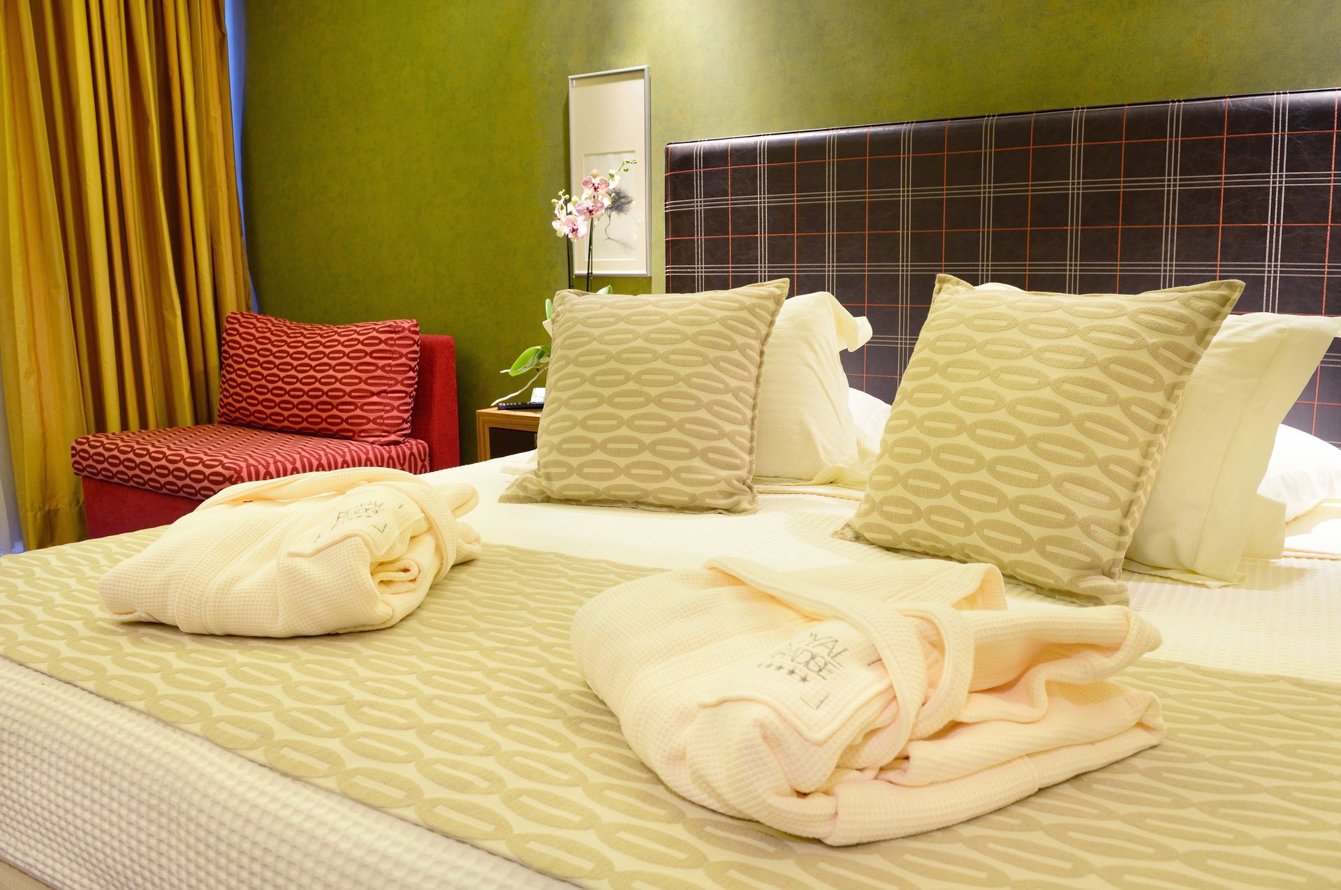 Royal Room with Sea View and Outdoor Jacuzzi