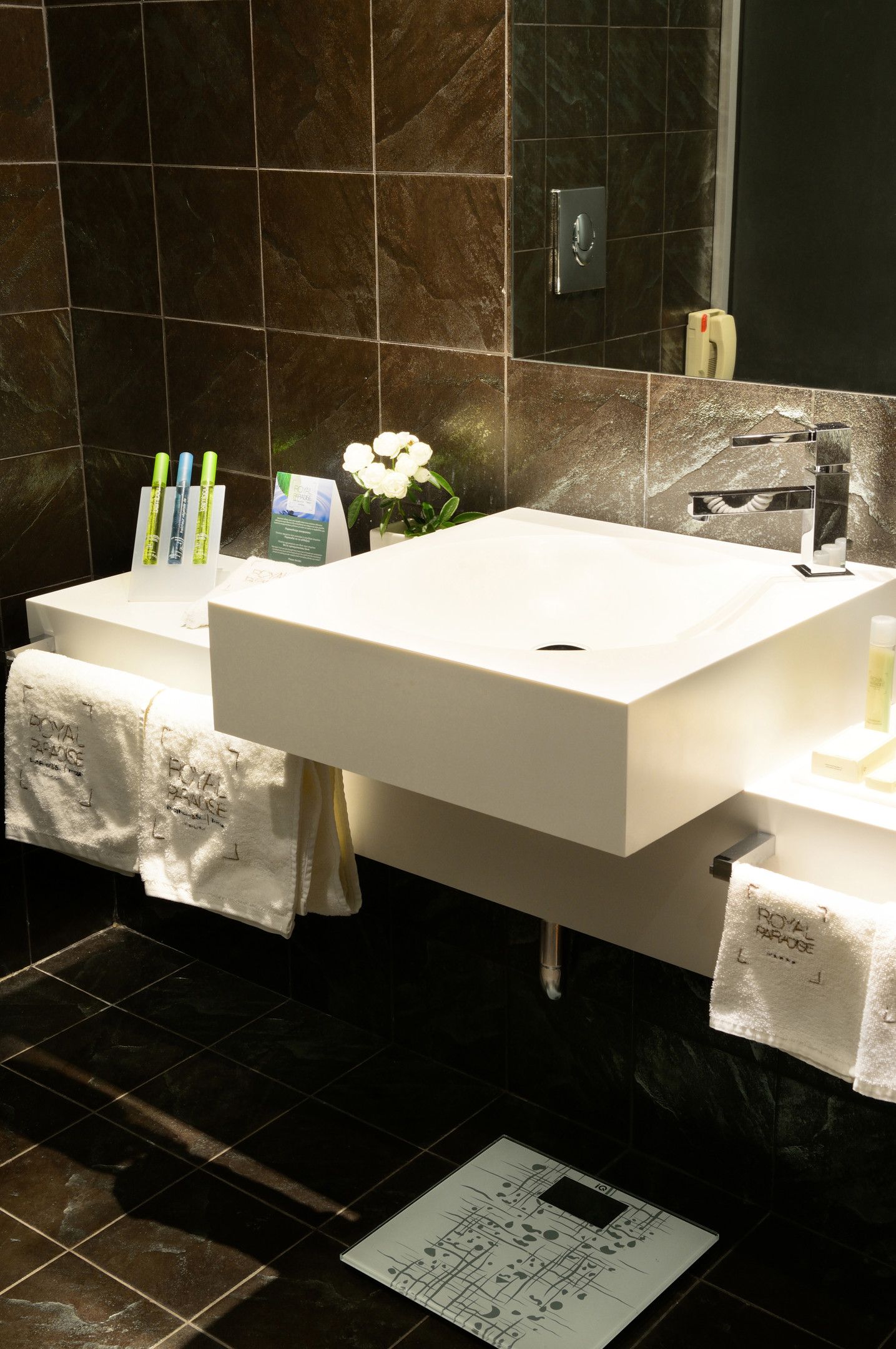 Royal Room with Sea View and Outdoor Jacuzzi