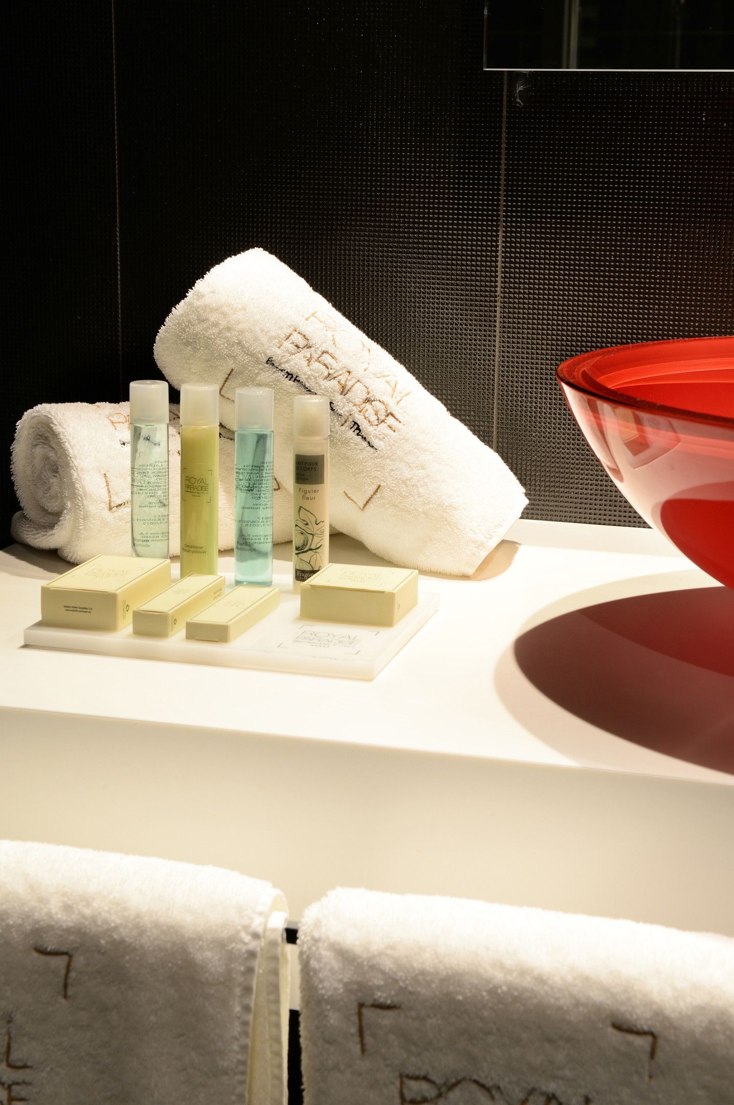 Royal Room with Sea View and Outdoor Jacuzzi