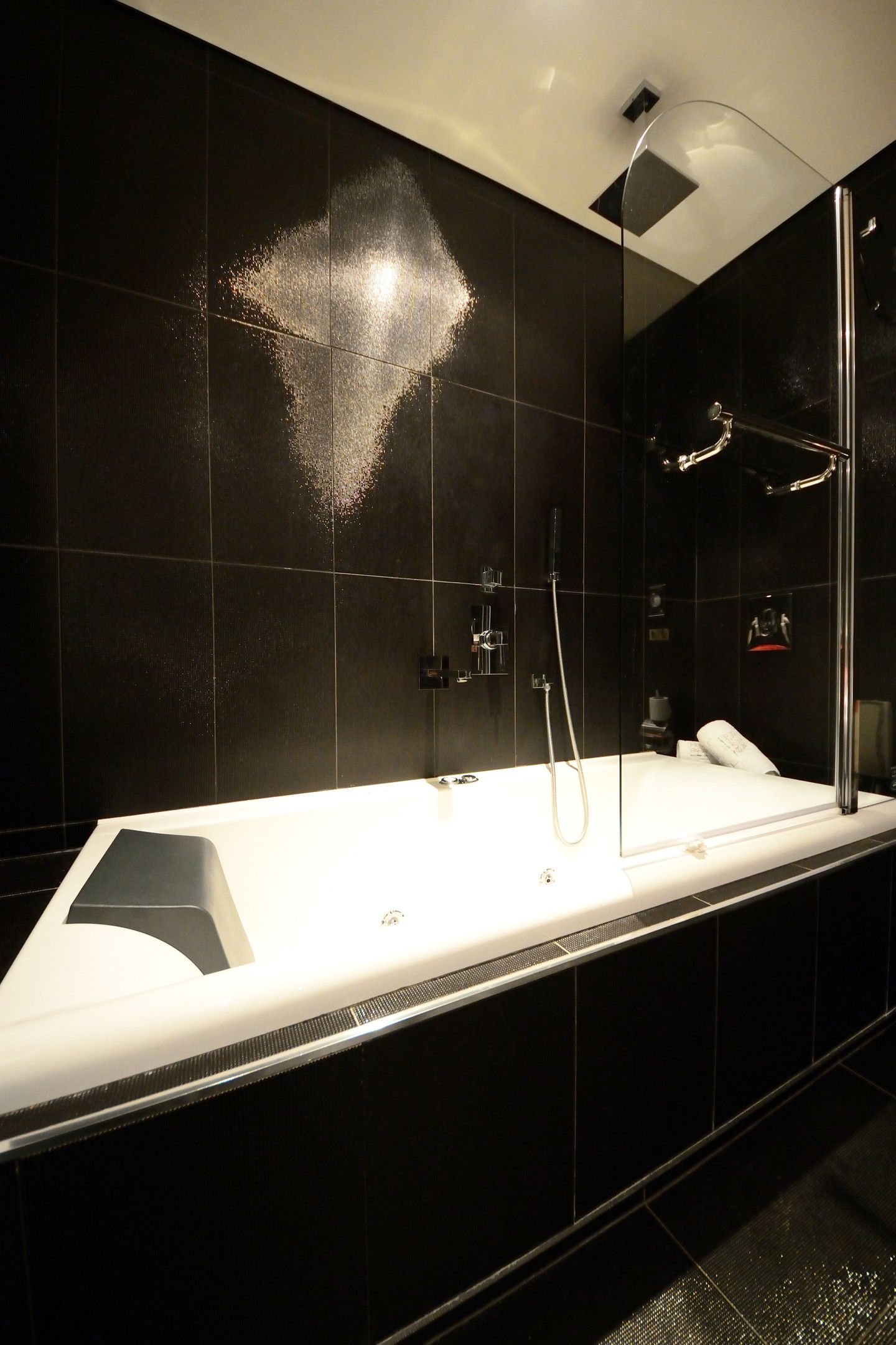 Royal Room with Sea View and Outdoor Jacuzzi