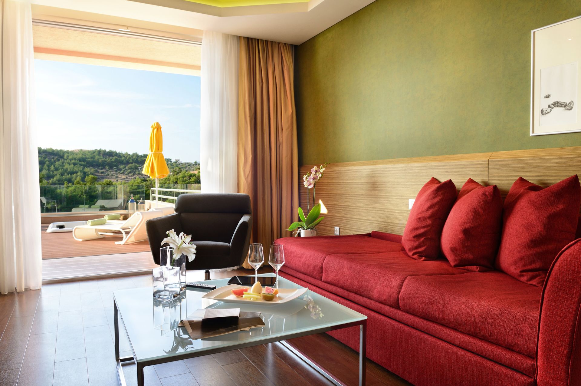 Royal Suite with Sea View and Outdoor Jacuzzi