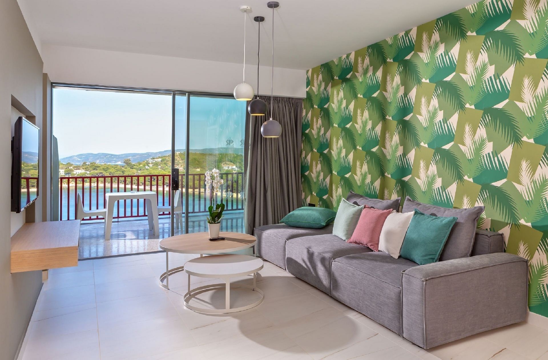 Double Suite with outdoor Jacuzzi &amp; Panoramic Sea View