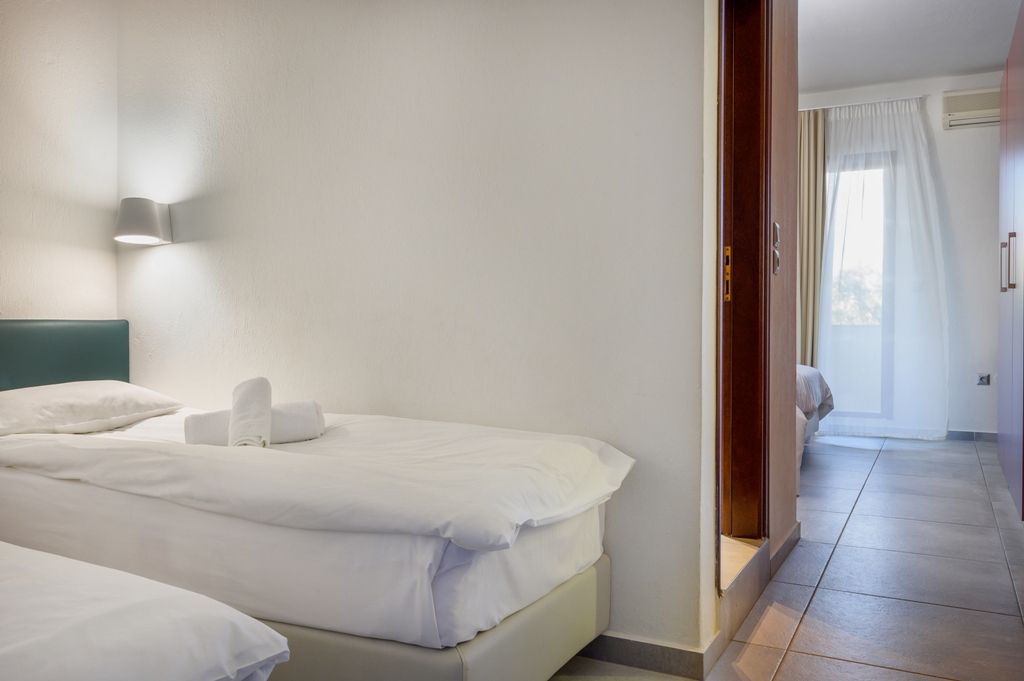 Family Room with Garden View Lower Ground Floor