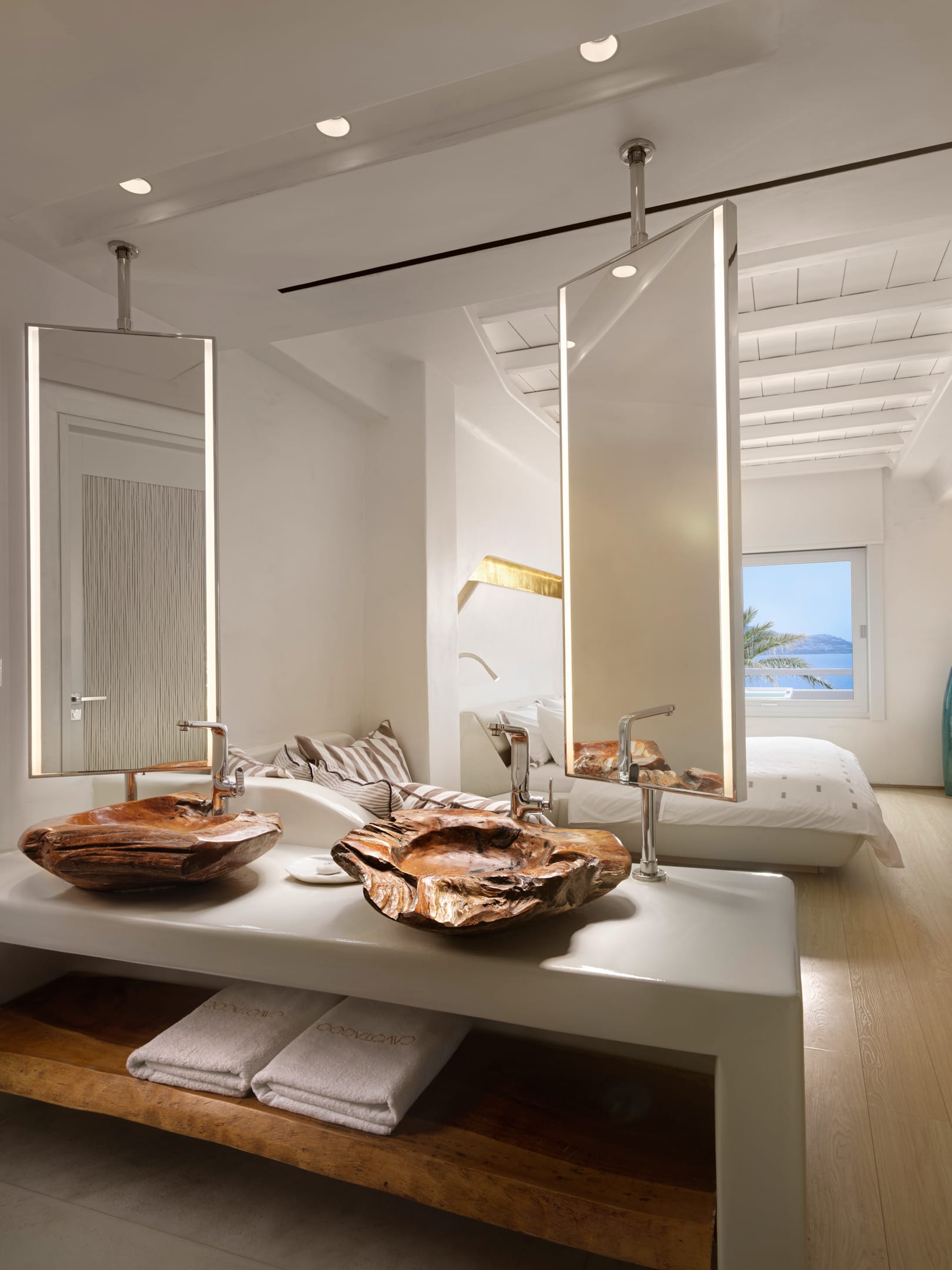 Suite with Outdoor Hot Tub