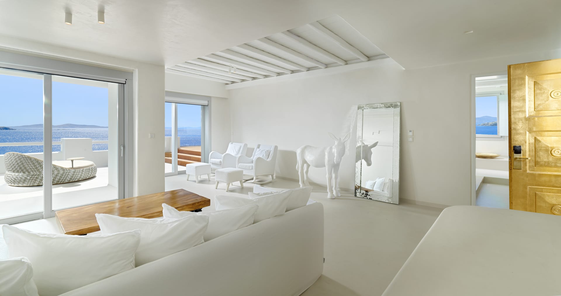 Golden Villa 2-Bedroom with Private Pool