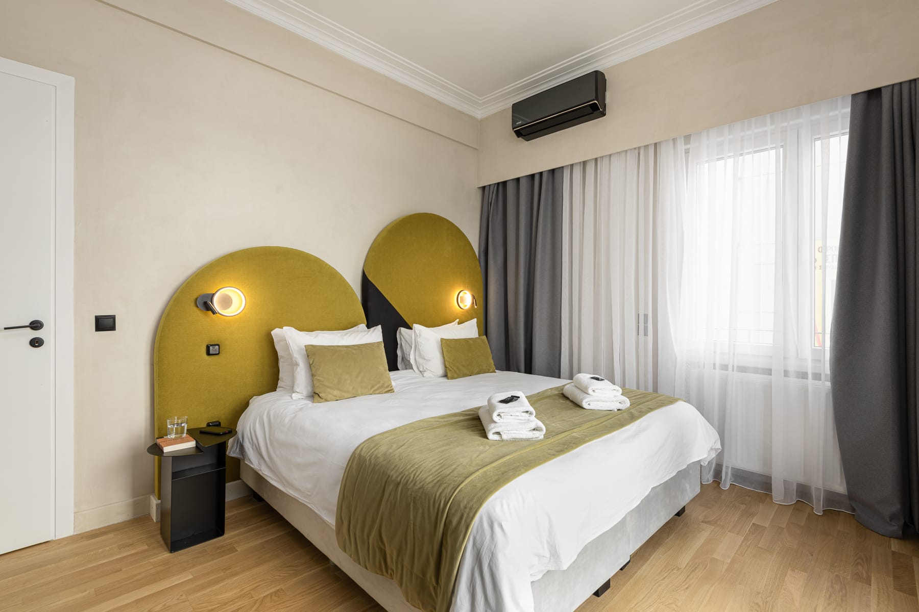 Deluxe Family Apartment with Two Bedrooms & Private kids' Playground