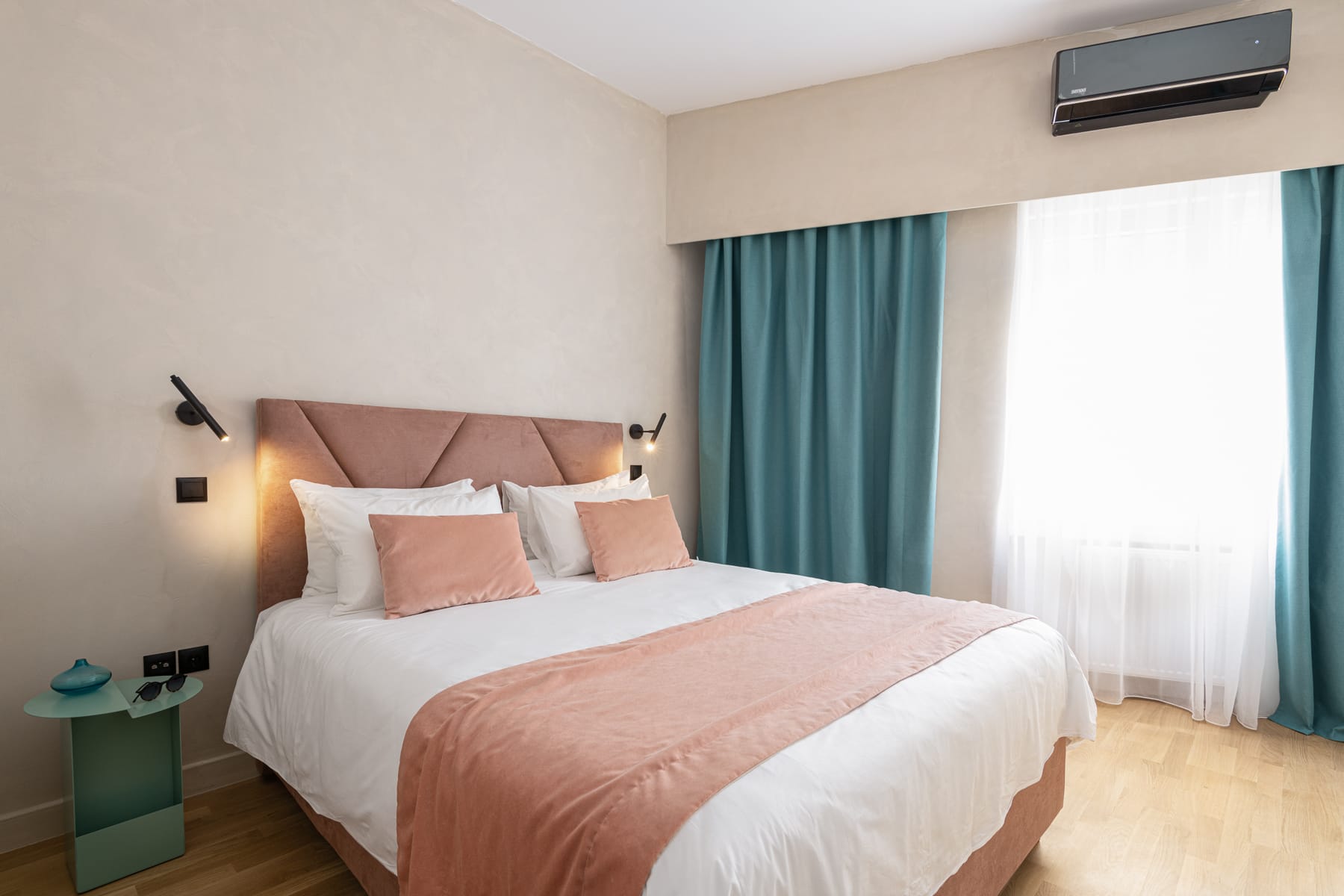 Deluxe Family Apartment with Two Bedrooms &amp; Private kids' Playground