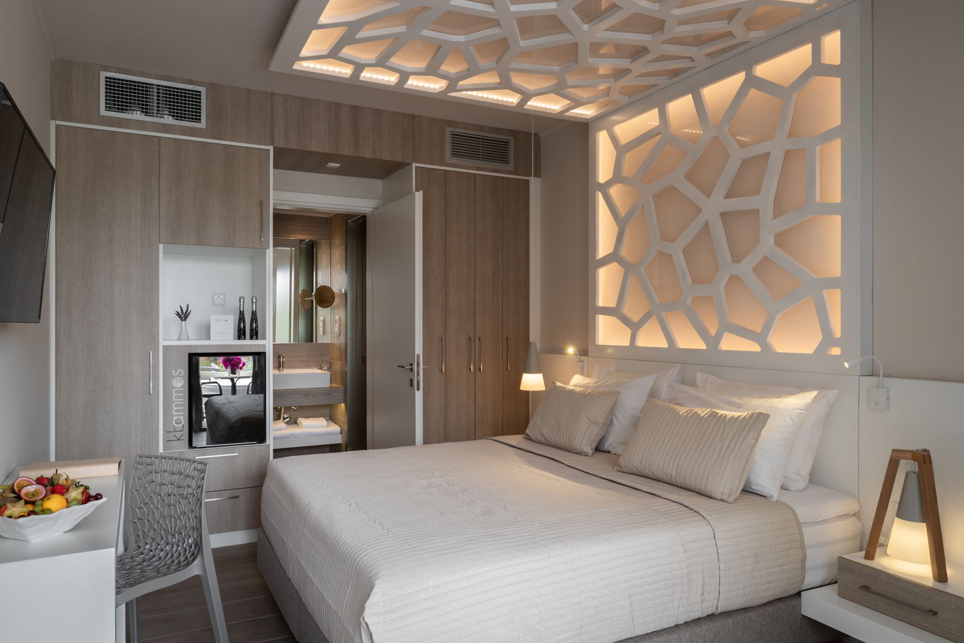 Deluxe Double Room with Outdoor Jacuzzi