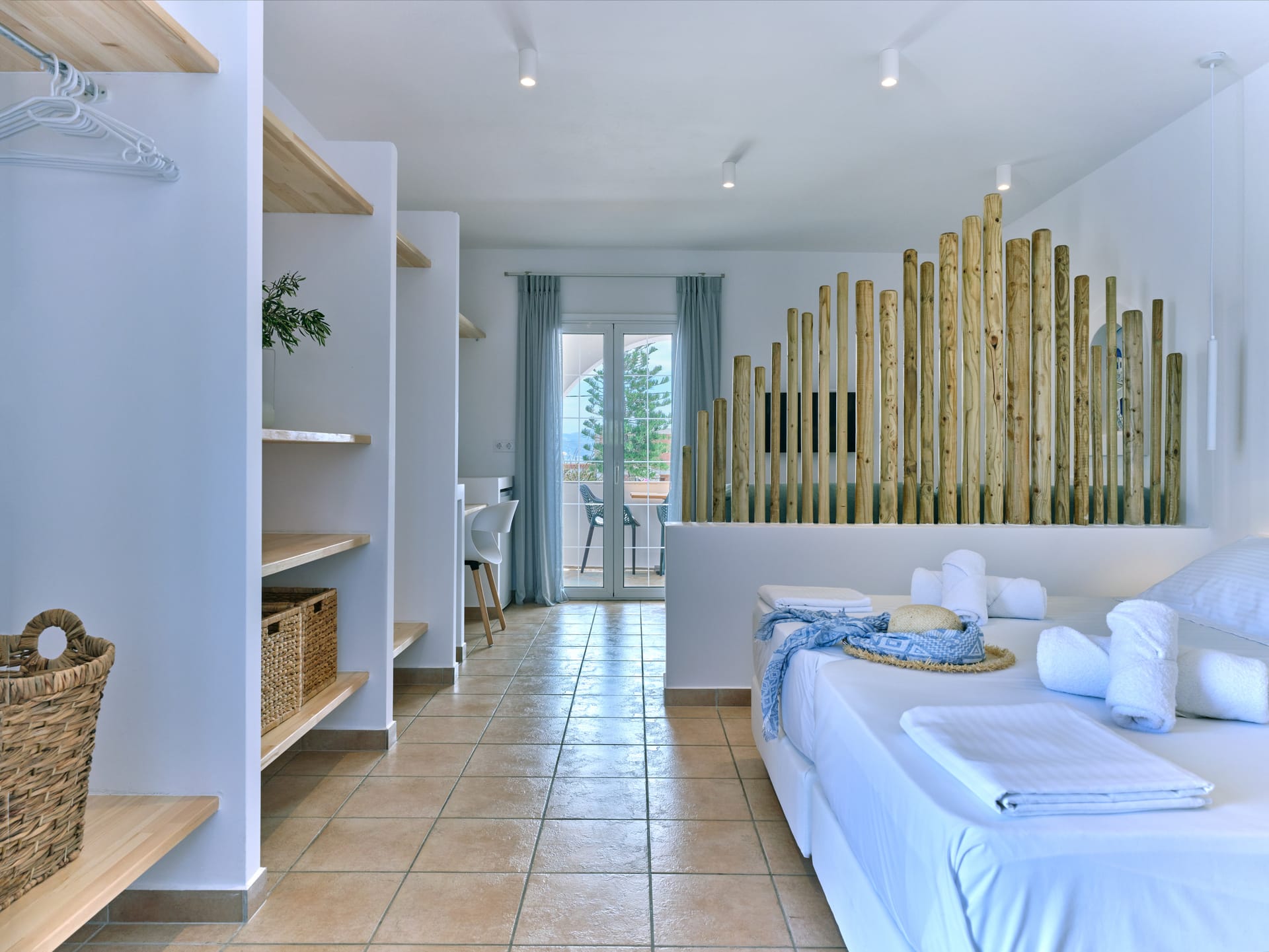 White & Blue Comfort Apartment