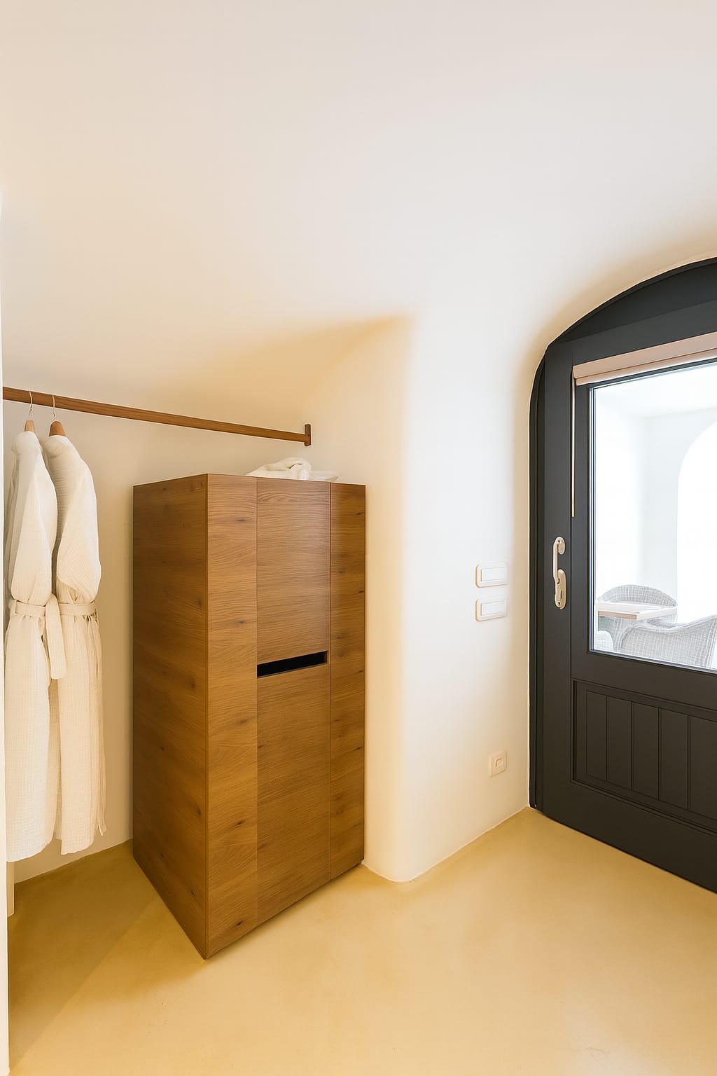 10 Deluxe Cliff Cave Suite (Indoor Massage Pool)