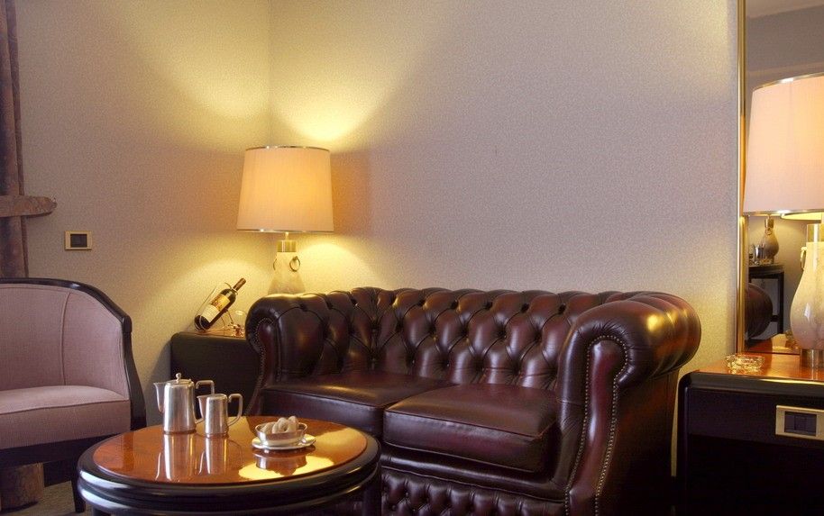 Executive Corner Suite