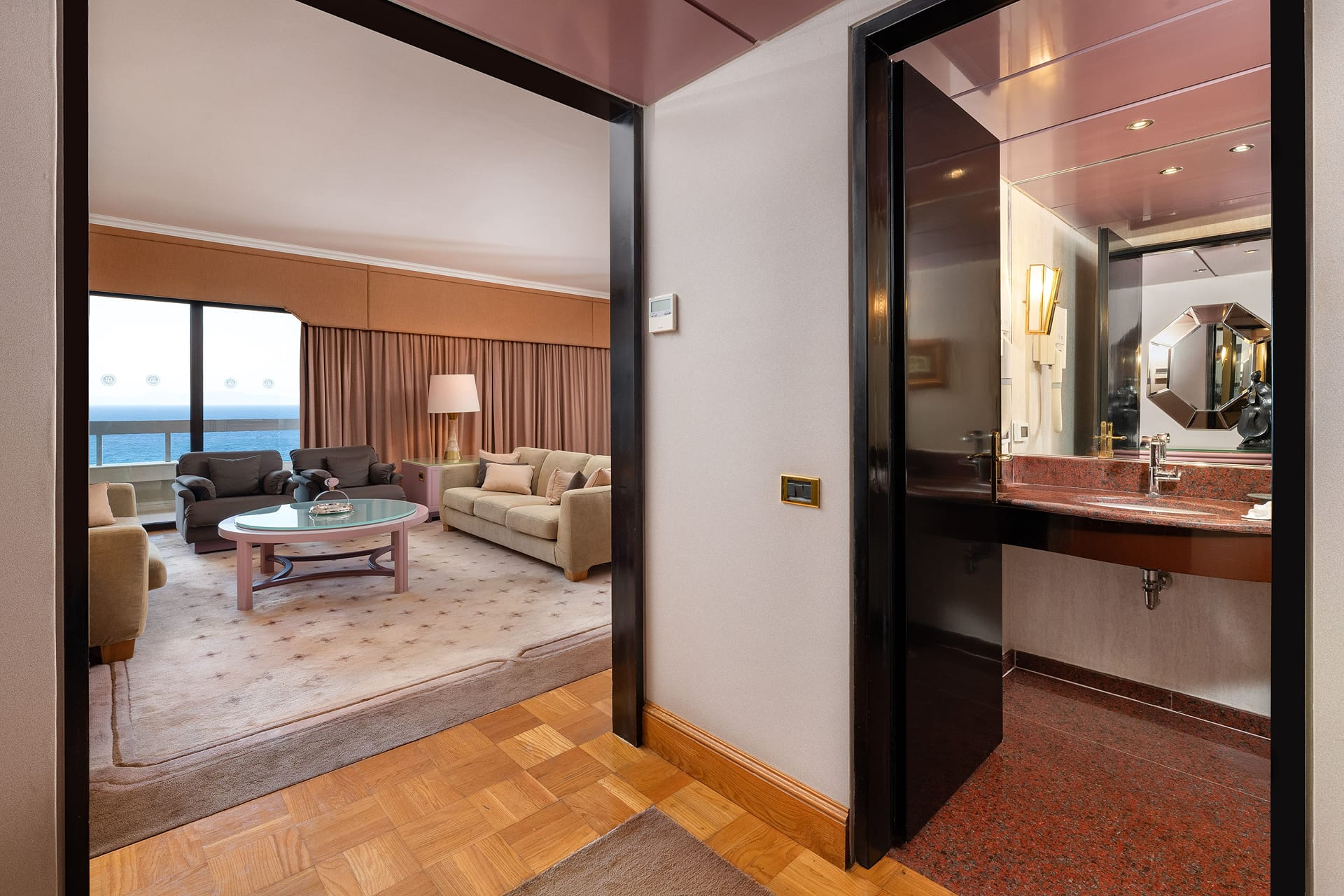 Executive Royal Suite