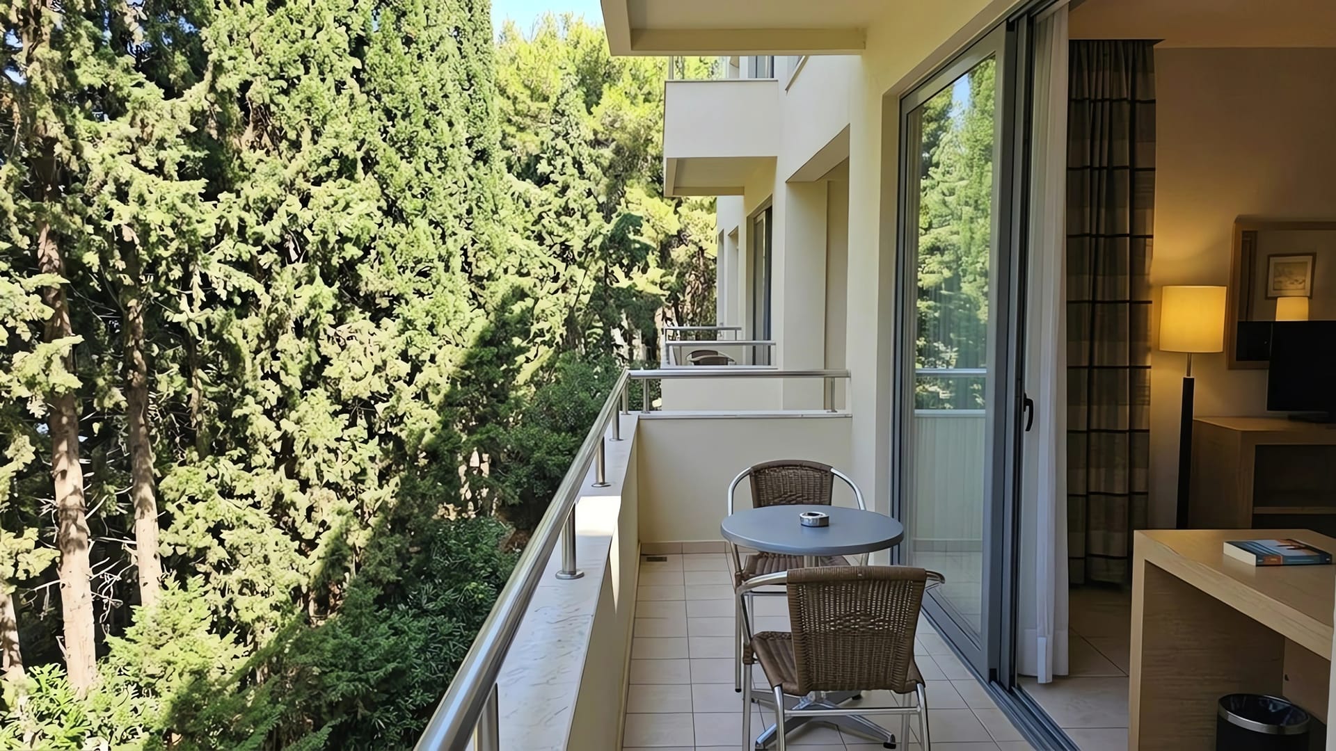 Garden Suite with Kitchenette