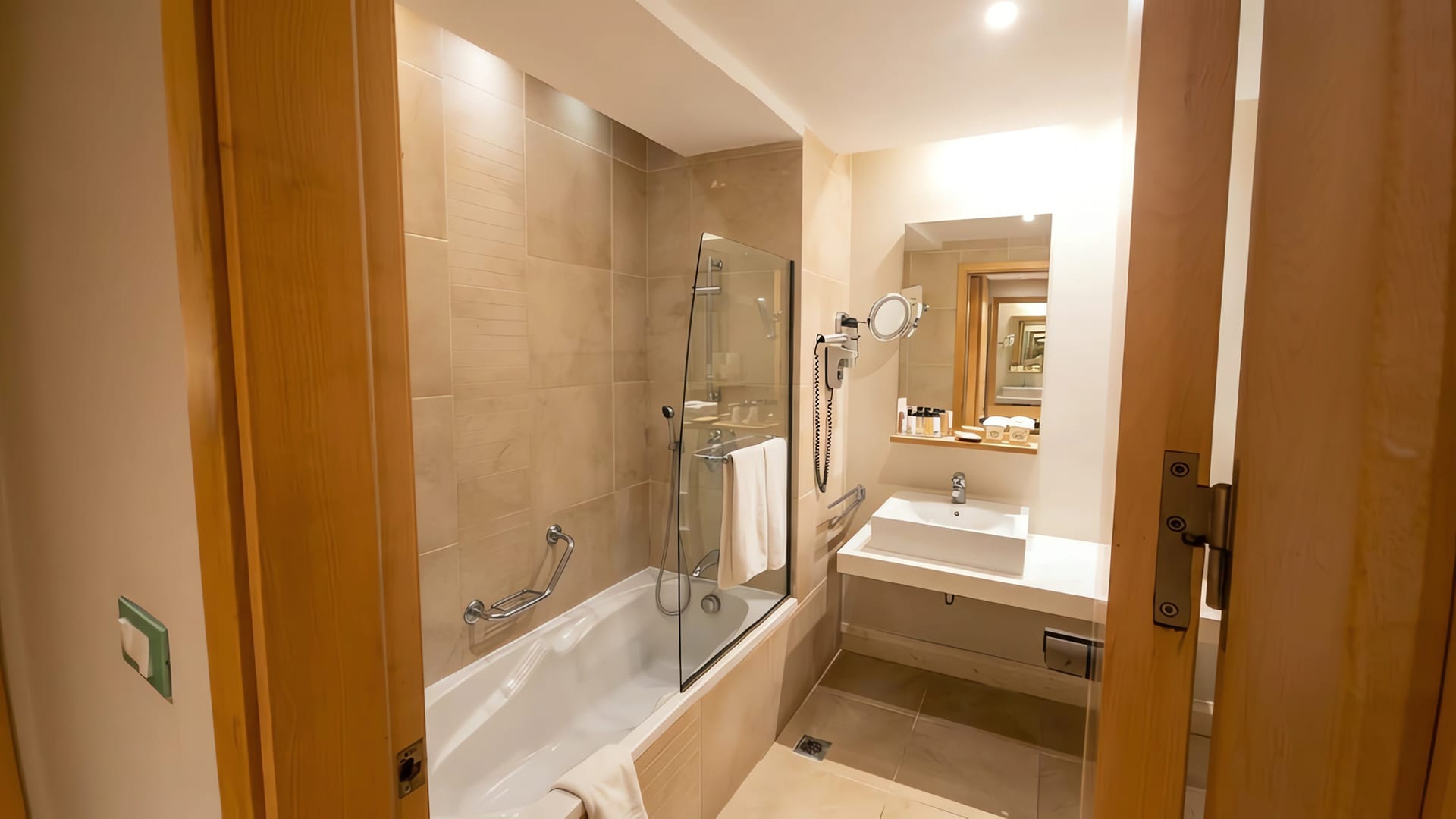 Garden Suite with Kitchenette