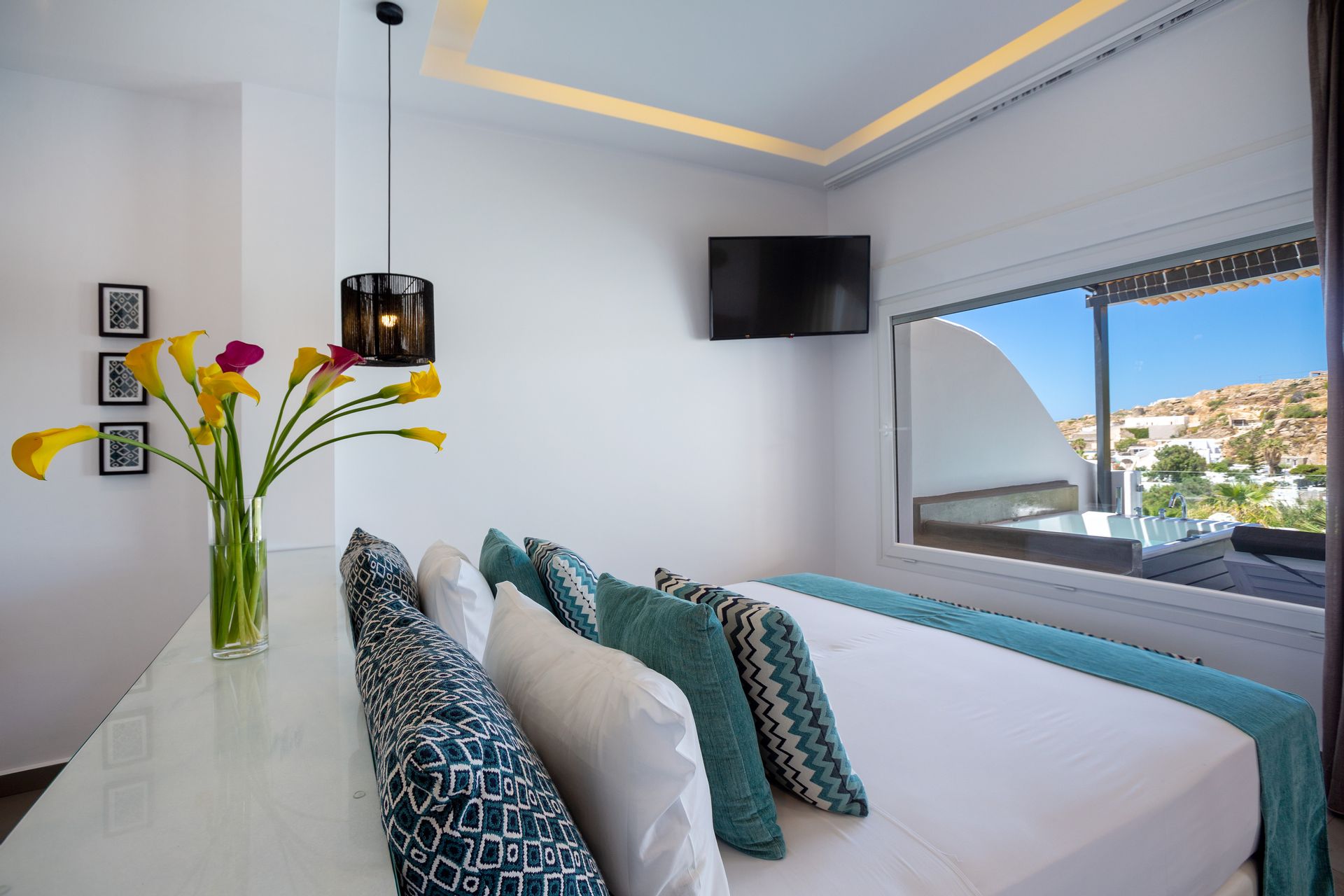 Deluxe Triple Room with Side Sea View & Outdoor Jacuzzi