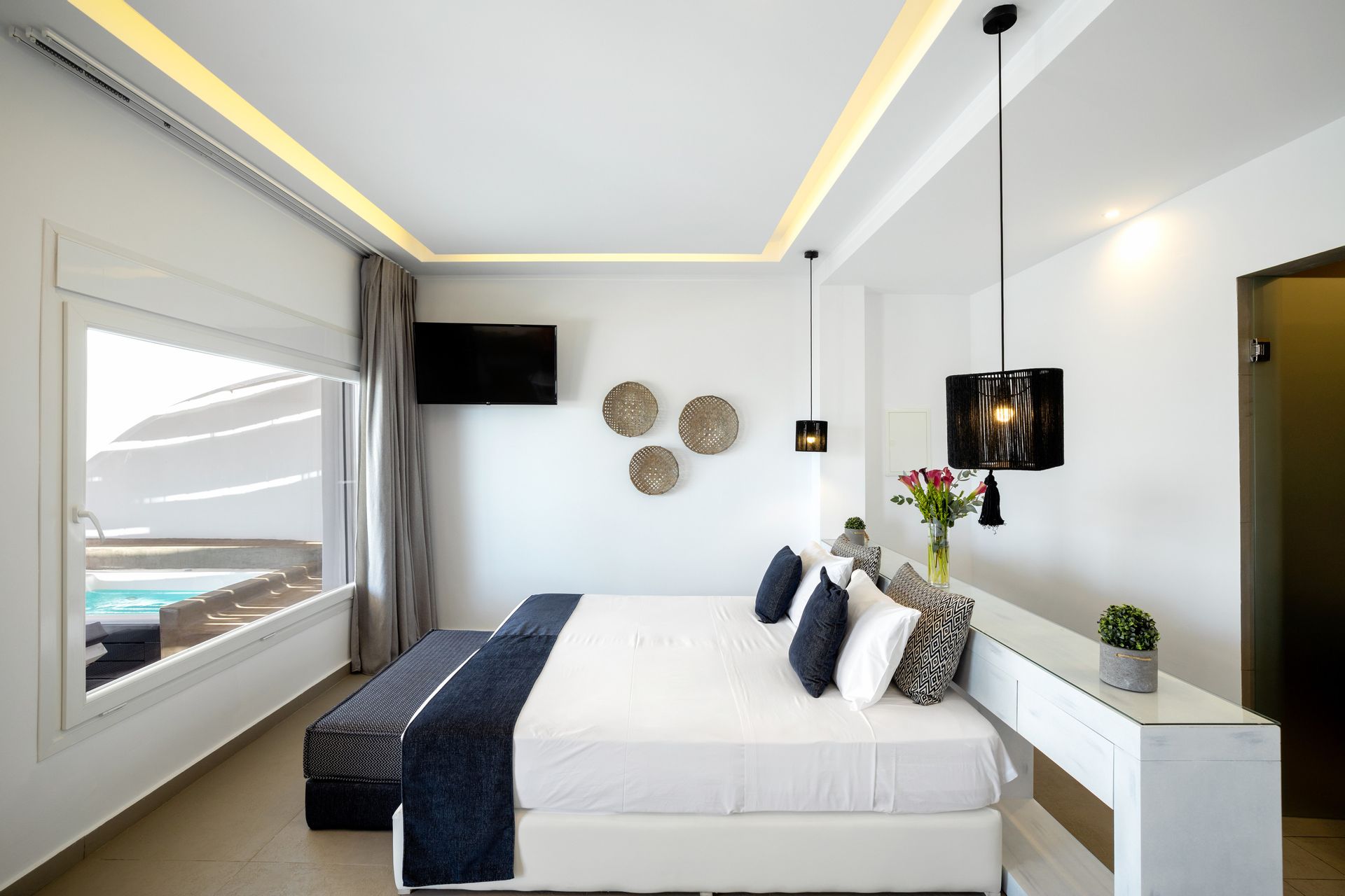 Deluxe Triple Room with Side Sea View &amp; Outdoor Jacuzzi