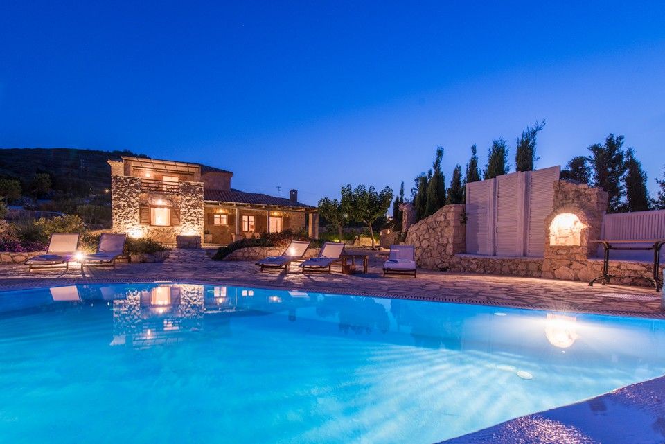 Villa Crystal