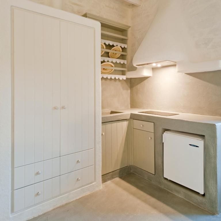 Quadruple Traditional Studio