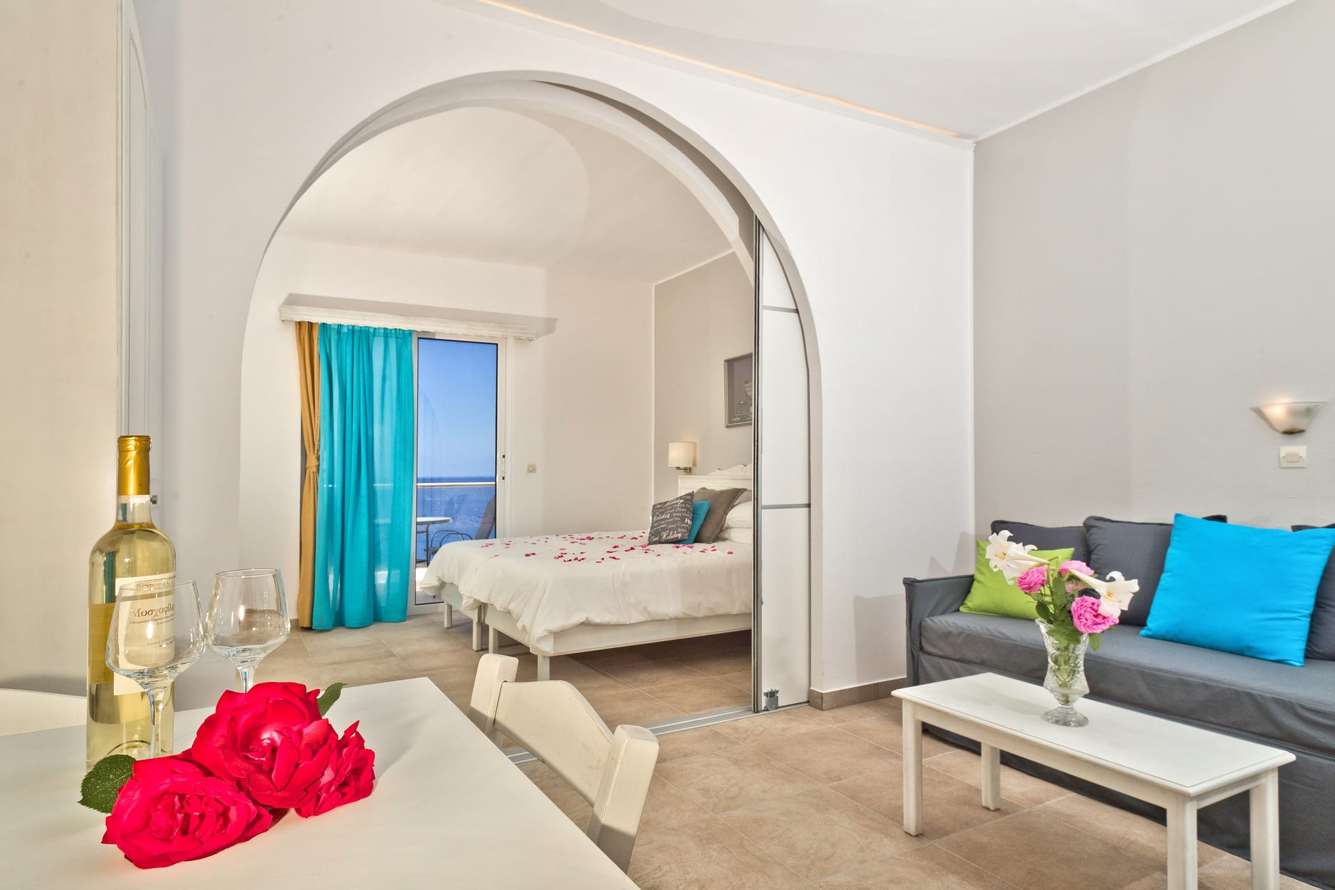 Studio Open Plan Sea View