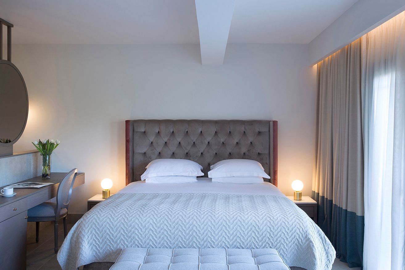 Deluxe Suite | Front Sea View