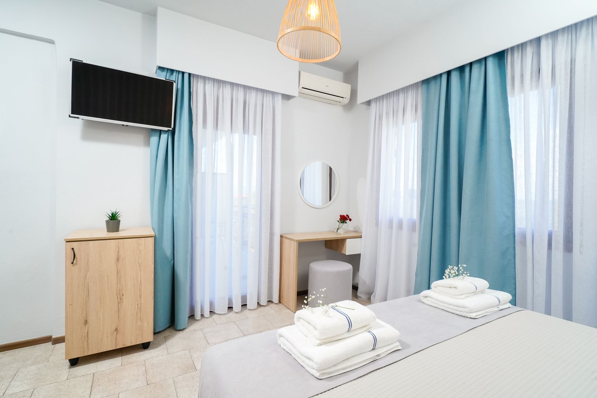 Deluxe Triple Room