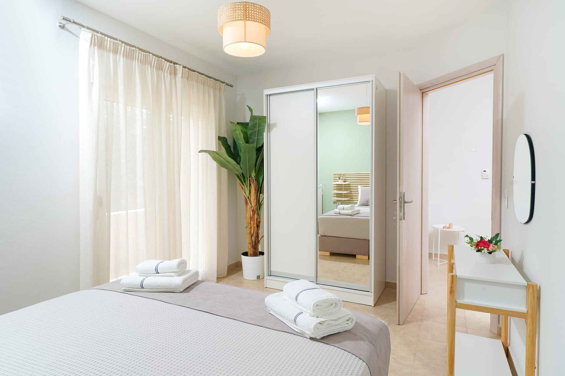 One-bedroom suite | Just 5-minutes drive from our hotel