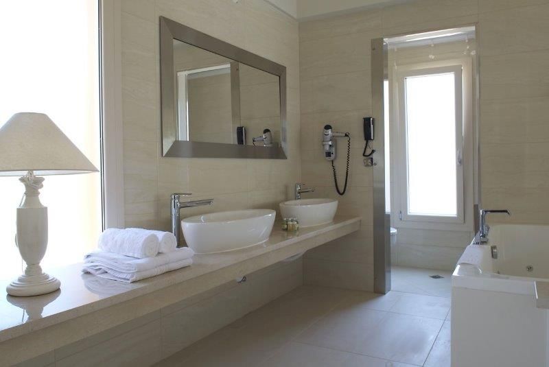 VIP Villa with Hot Tub and Private Pool