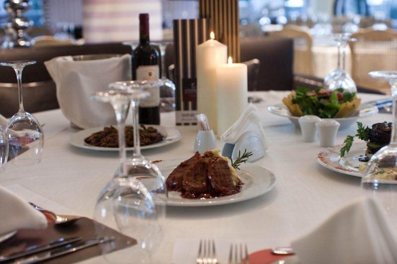 VIP Villa with King of Olympus Package