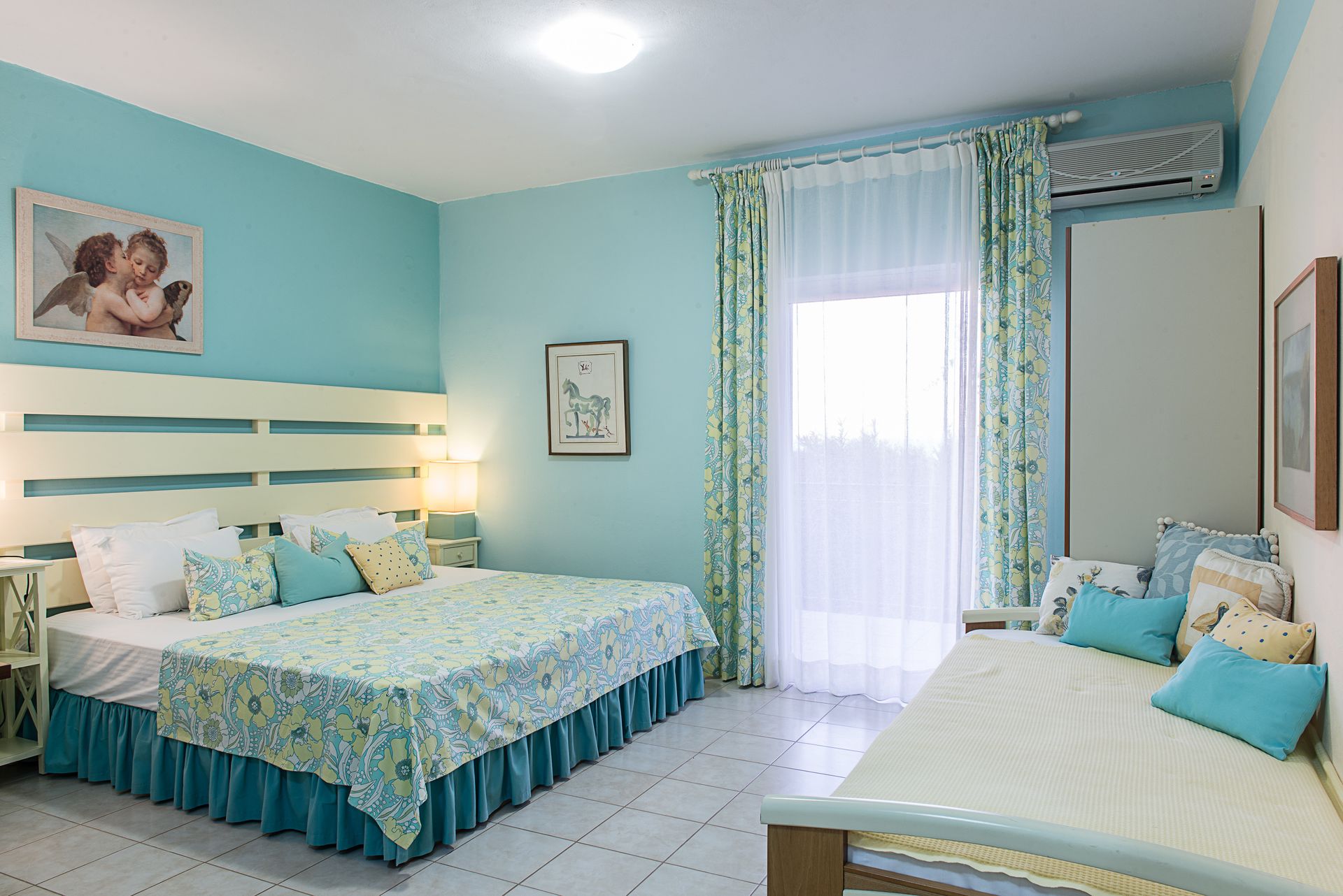 Studio with sea view (11)