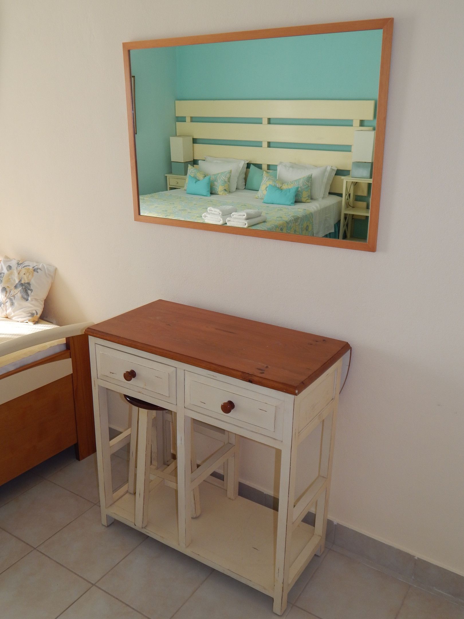 Studio with sea view (11)