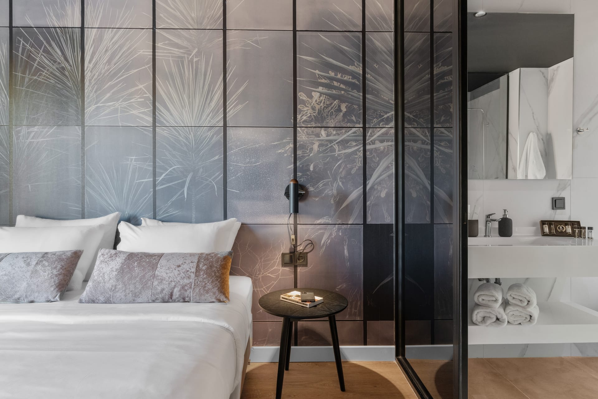 Superior Double Room Side Sea View