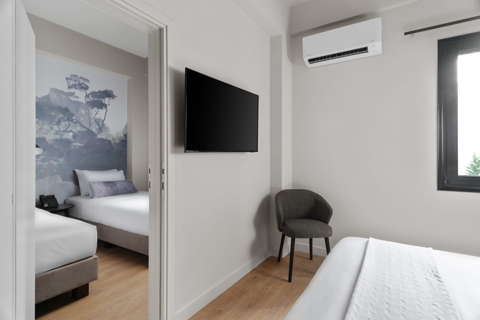 Interconnecting Family Room