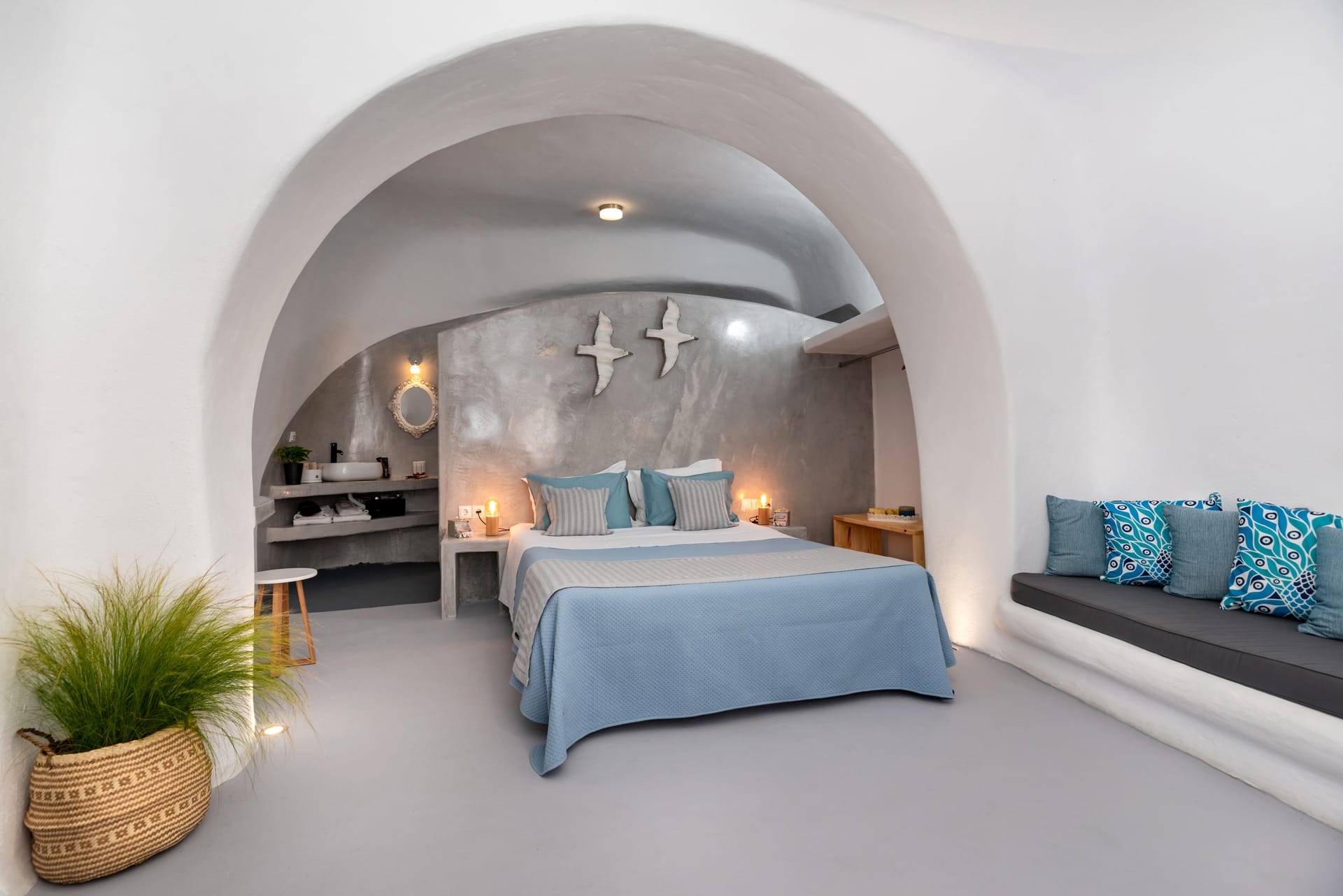 Superior Cave Villa