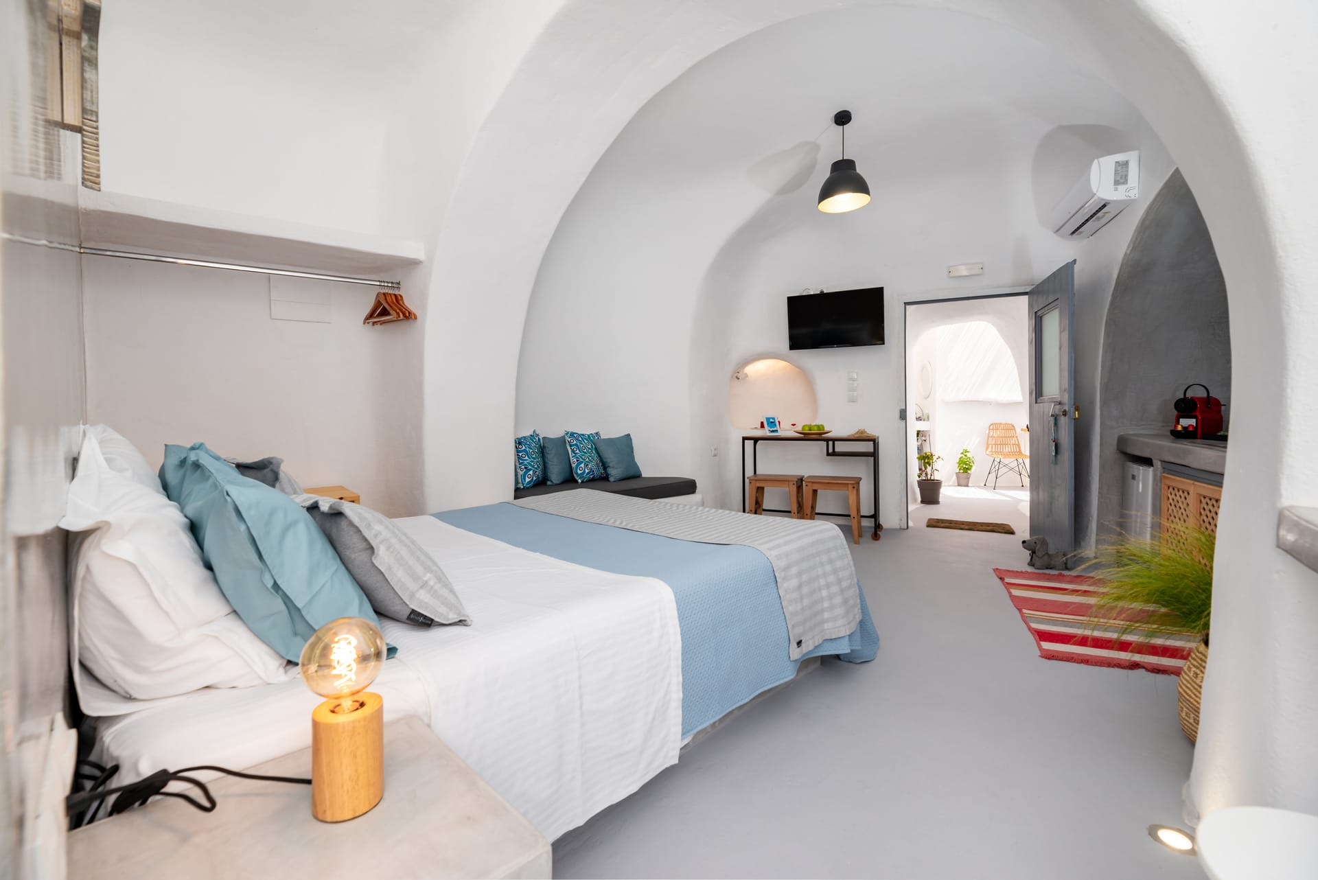 Superior Cave Villa